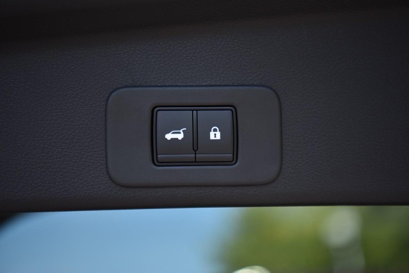 Nissan Murano Vehicle Image 30