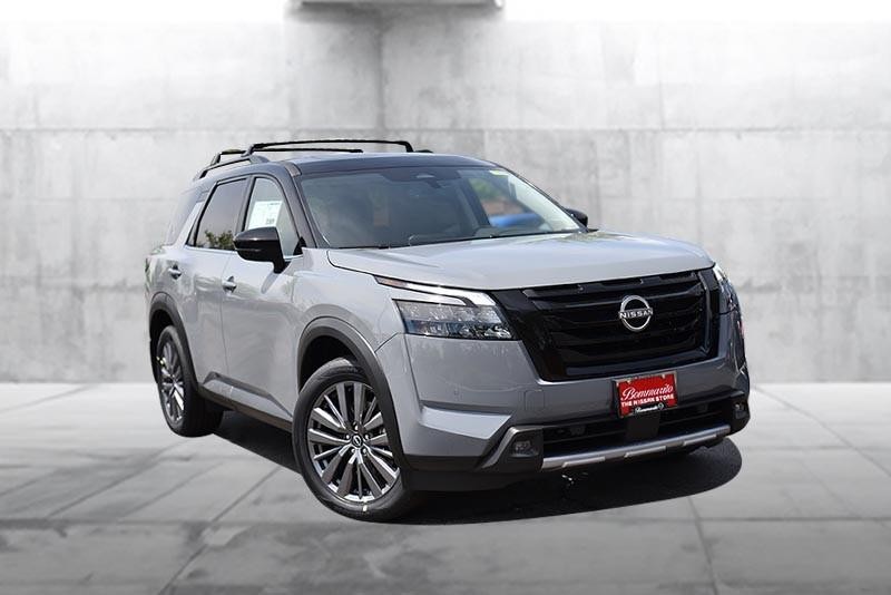 Nissan Pathfinder Vehicle Image 02
