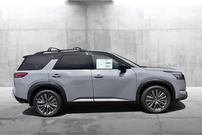 Nissan Pathfinder Vehicle Image 05