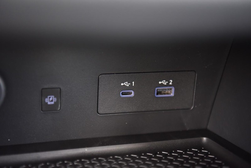 Nissan Pathfinder Vehicle Image 19
