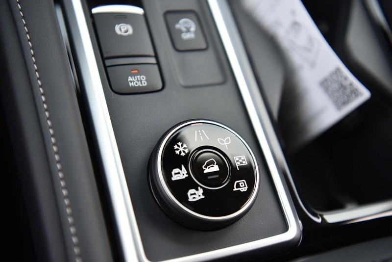 Nissan Pathfinder Vehicle Image 20