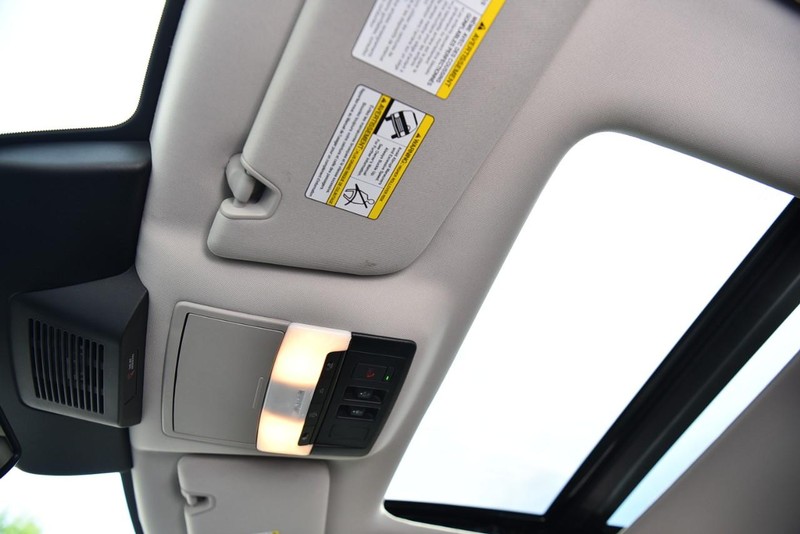Nissan Pathfinder Vehicle Image 24