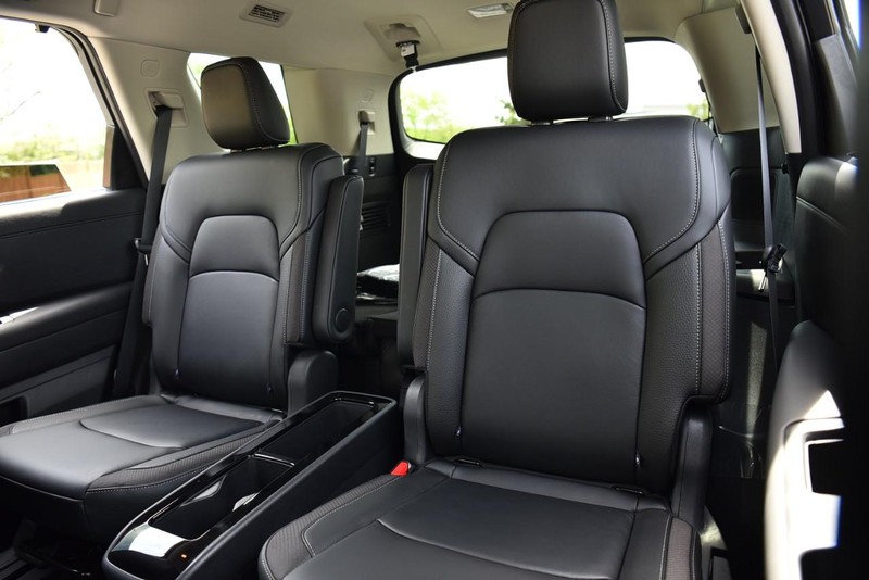 Nissan Pathfinder Vehicle Image 25