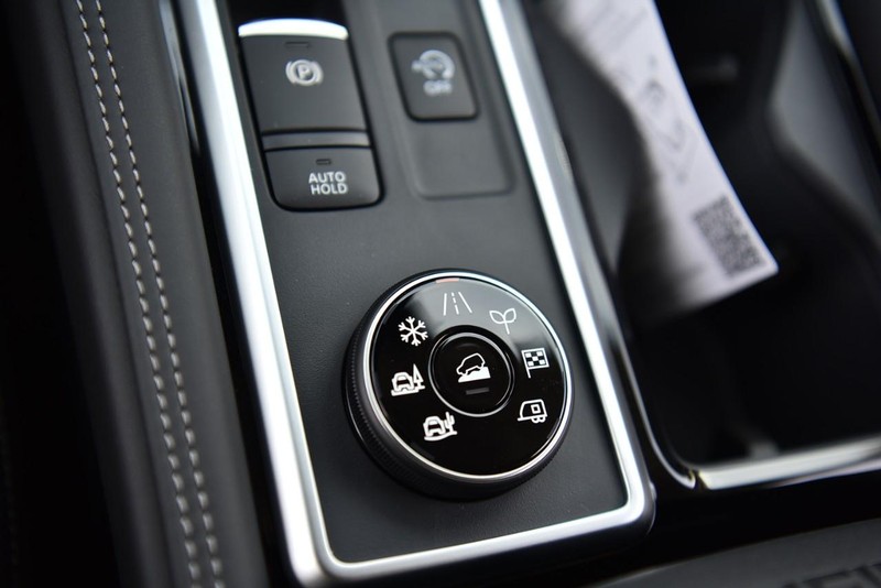 Nissan Pathfinder Vehicle Image 22