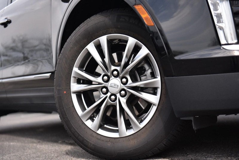 Cadillac XT5 Vehicle Image 03
