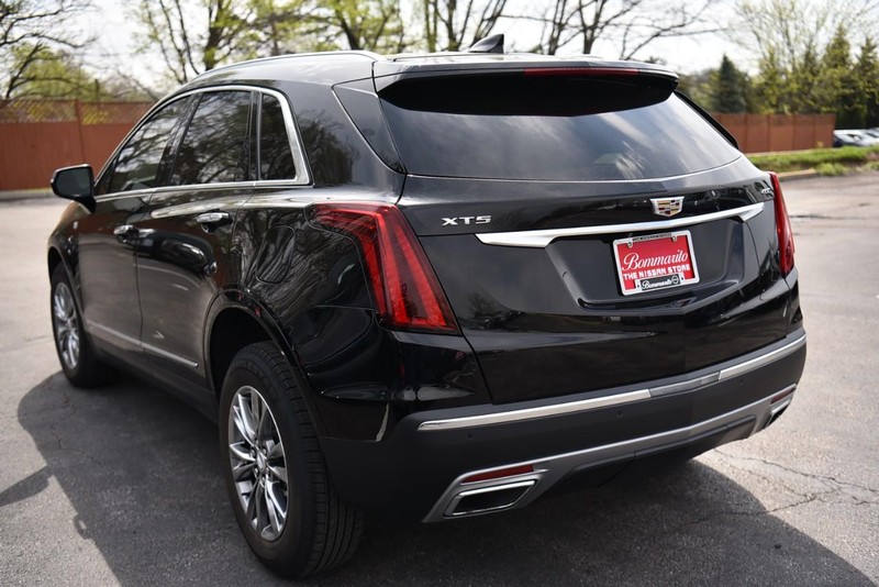 Cadillac XT5 Vehicle Image 07