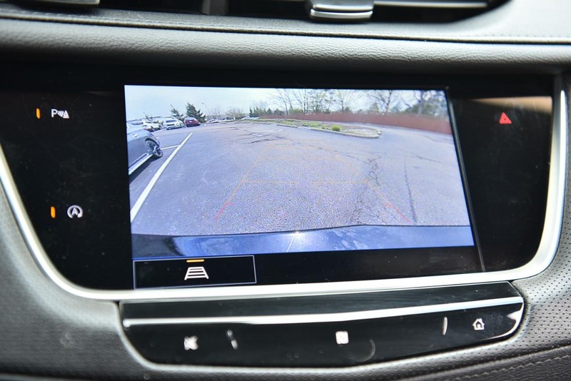 Cadillac XT5 Vehicle Image 14