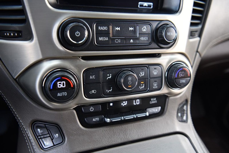 GMC Yukon Vehicle Image 17