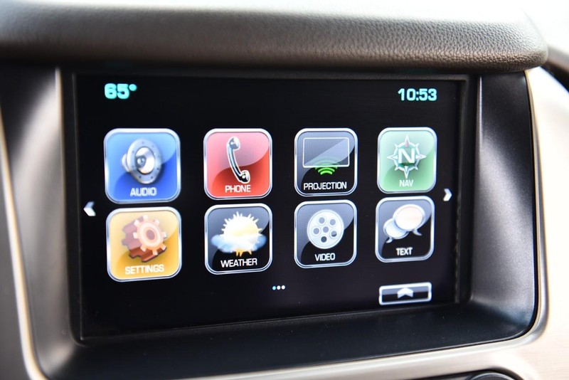 GMC Yukon Vehicle Image 20