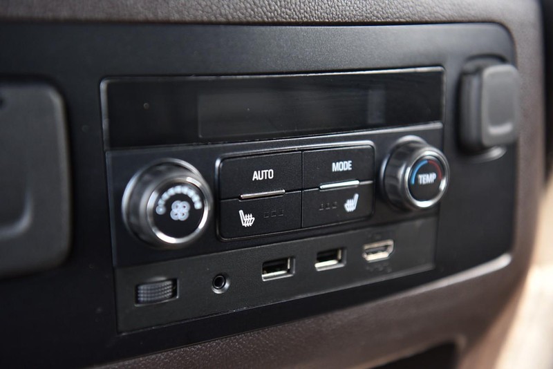 GMC Yukon Vehicle Image 26