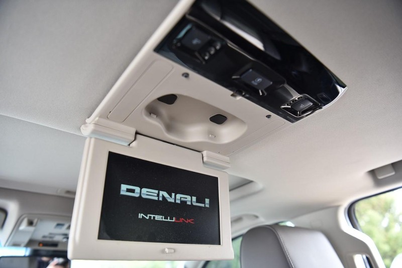 GMC Yukon Vehicle Image 27