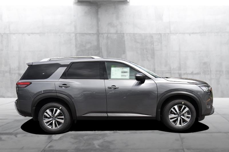 Nissan Pathfinder Vehicle Image 05