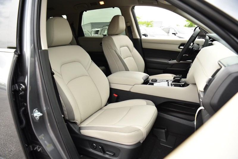 Nissan Pathfinder Vehicle Image 23