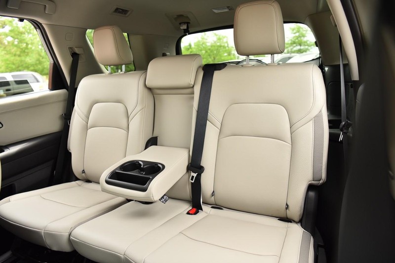 Nissan Pathfinder Vehicle Image 24