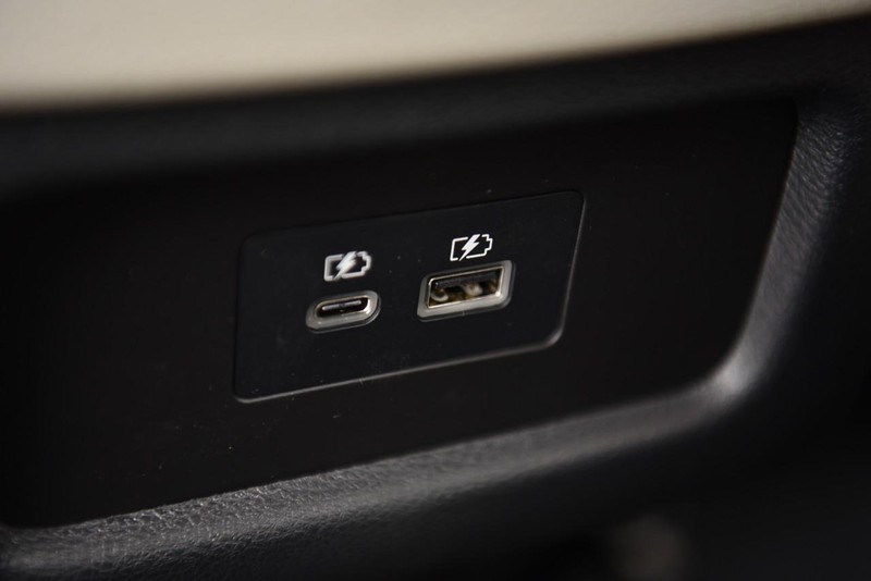 Nissan Pathfinder Vehicle Image 26