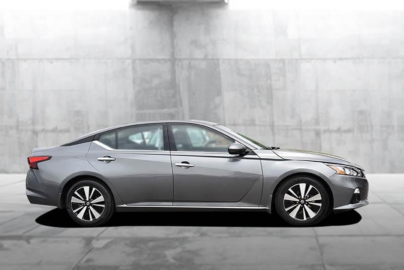 Nissan Altima Vehicle Image 05
