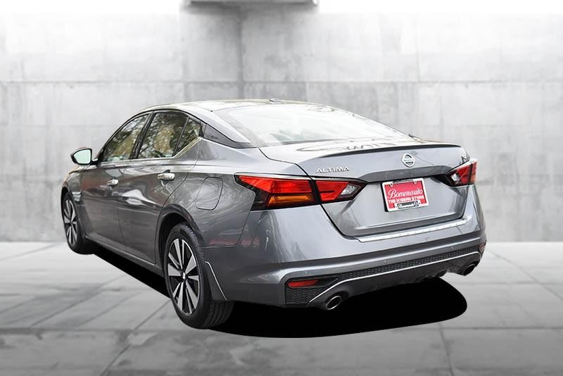 Nissan Altima Vehicle Image 07