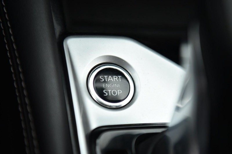 Nissan Altima Vehicle Image 17