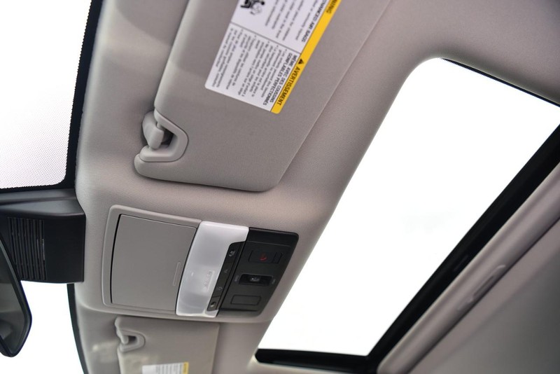 Nissan Altima Vehicle Image 21