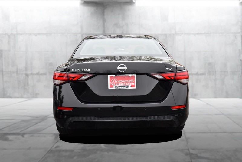 Nissan Sentra Vehicle Image 06