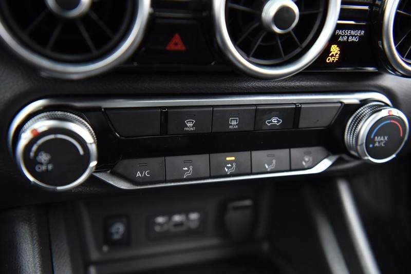 Nissan Sentra Vehicle Image 14