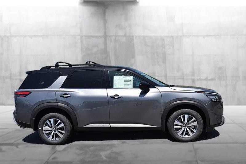 Nissan Pathfinder Vehicle Image 05