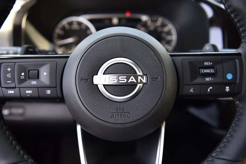 Nissan Pathfinder Vehicle Image 19