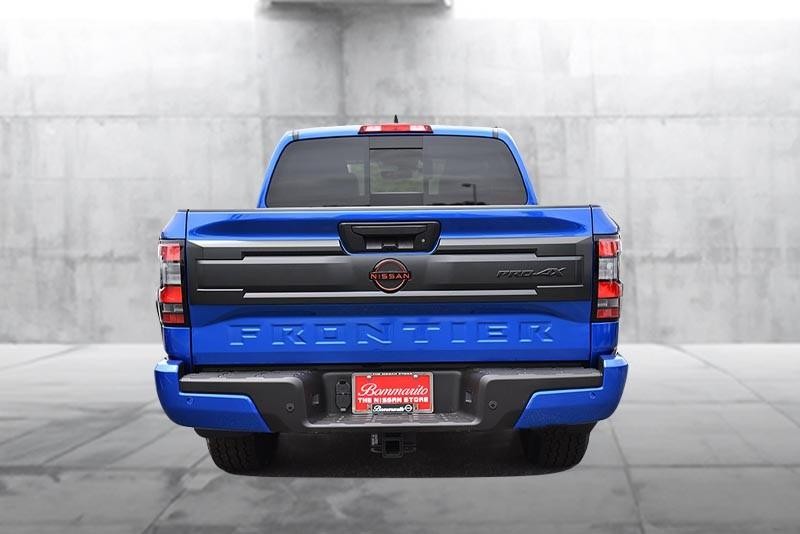 Nissan Frontier Vehicle Image 06