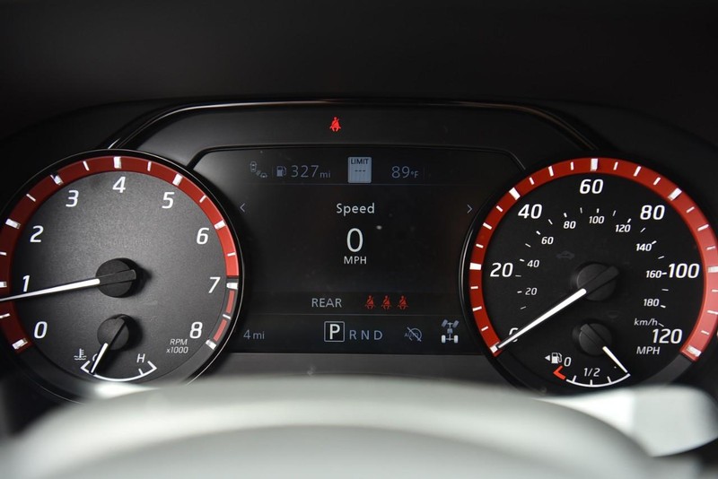 Nissan Frontier Vehicle Image 16