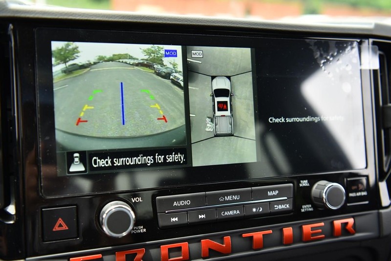 Nissan Frontier Vehicle Image 17