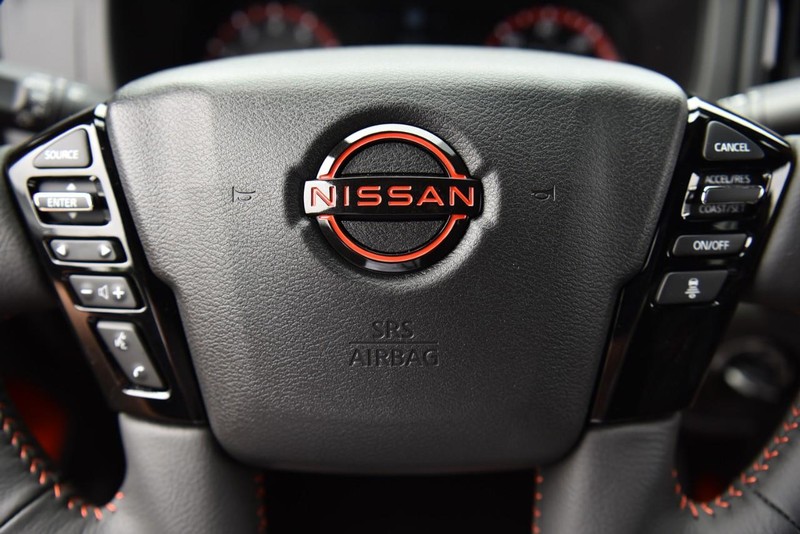 Nissan Frontier Vehicle Image 24