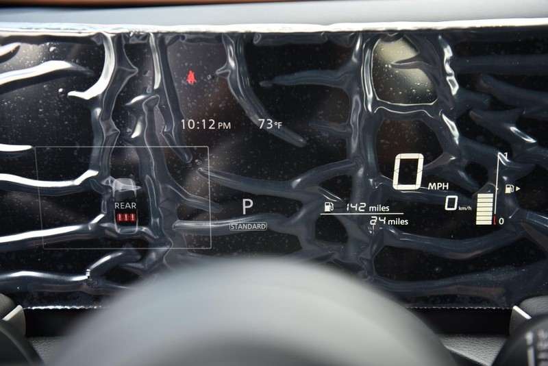 Nissan Kicks Vehicle Image 11