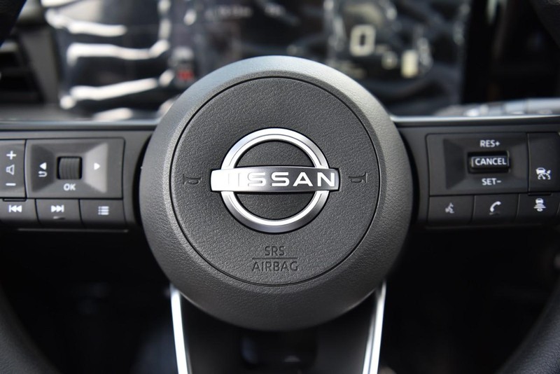 Nissan Kicks Vehicle Image 18