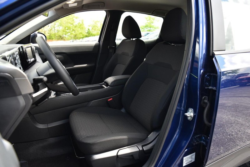 Nissan Kicks Vehicle Image 19