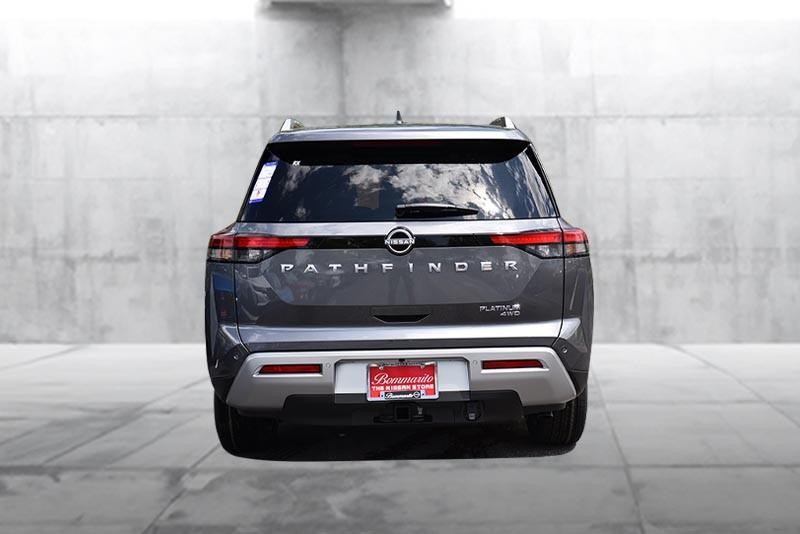 Nissan Pathfinder Vehicle Image 06