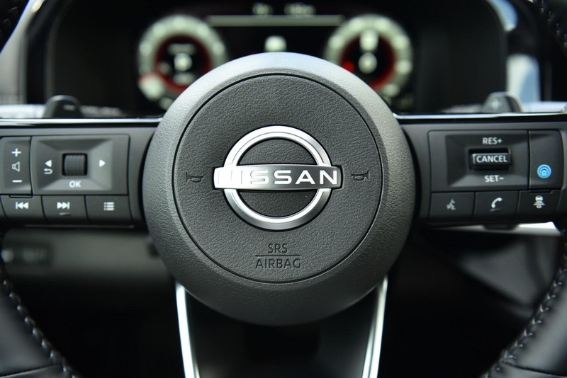 Nissan Pathfinder Vehicle Image 22