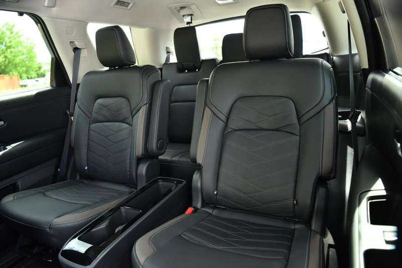 Nissan Pathfinder Vehicle Image 26