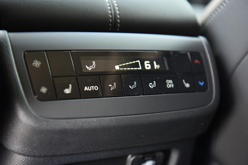 Nissan Pathfinder Vehicle Image 27