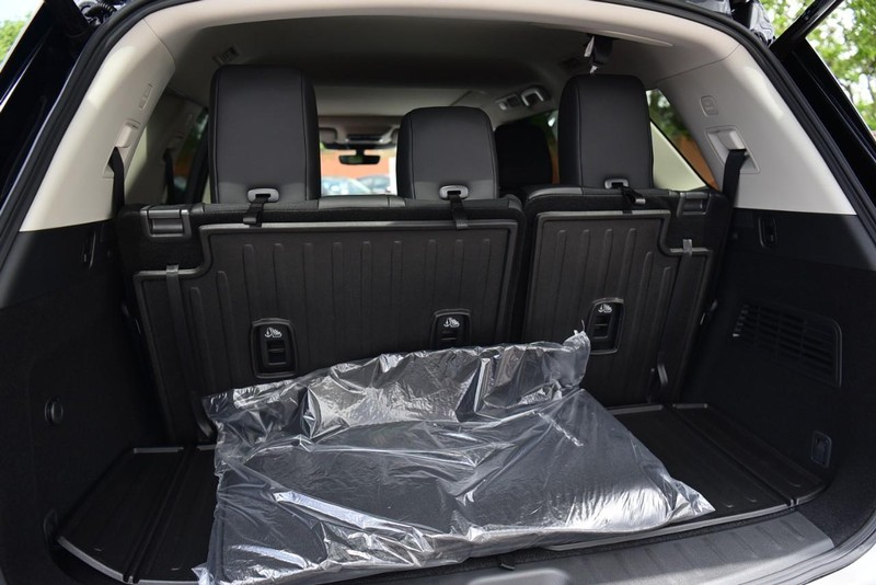 Nissan Pathfinder Vehicle Image 30