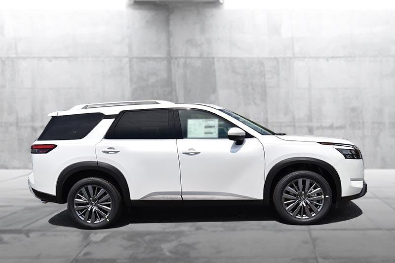 Nissan Pathfinder Vehicle Image 05