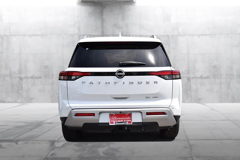 Nissan Pathfinder Vehicle Image 06