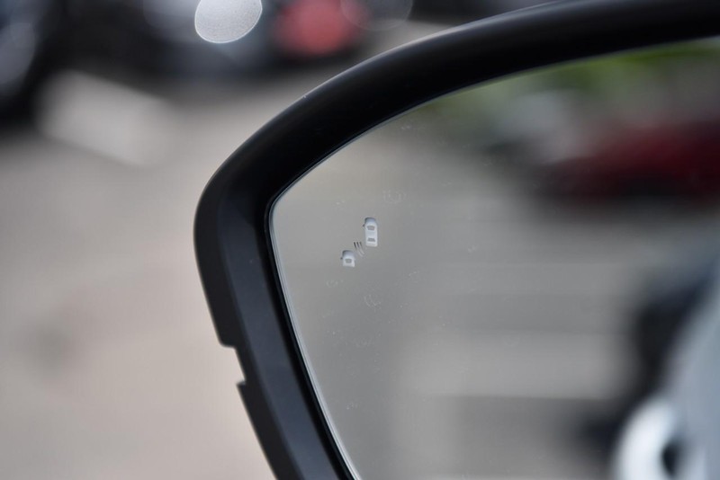 Nissan Pathfinder Vehicle Image 10