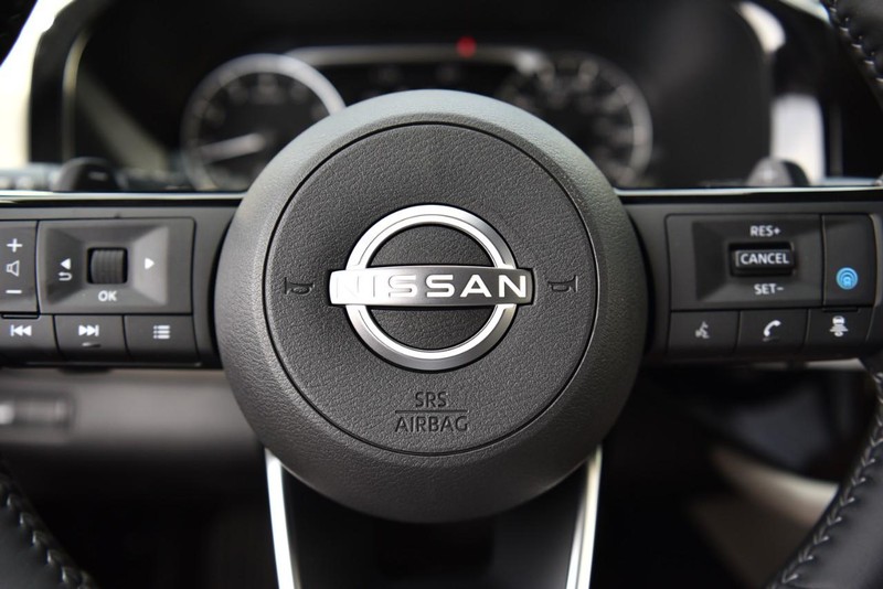 Nissan Pathfinder Vehicle Image 21