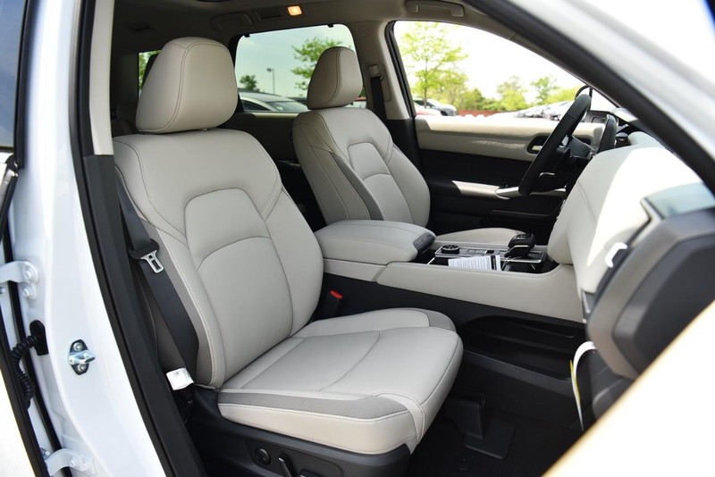 Nissan Pathfinder Vehicle Image 23