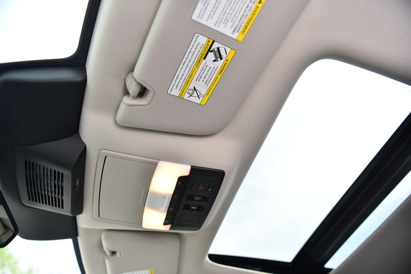 Nissan Pathfinder Vehicle Image 24