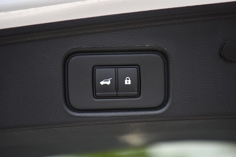 Nissan Pathfinder Vehicle Image 30