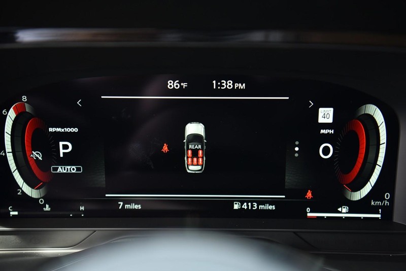 Nissan Pathfinder Vehicle Image 13
