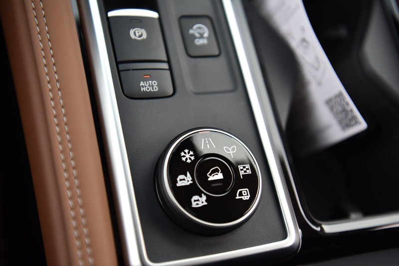 Nissan Pathfinder Vehicle Image 21