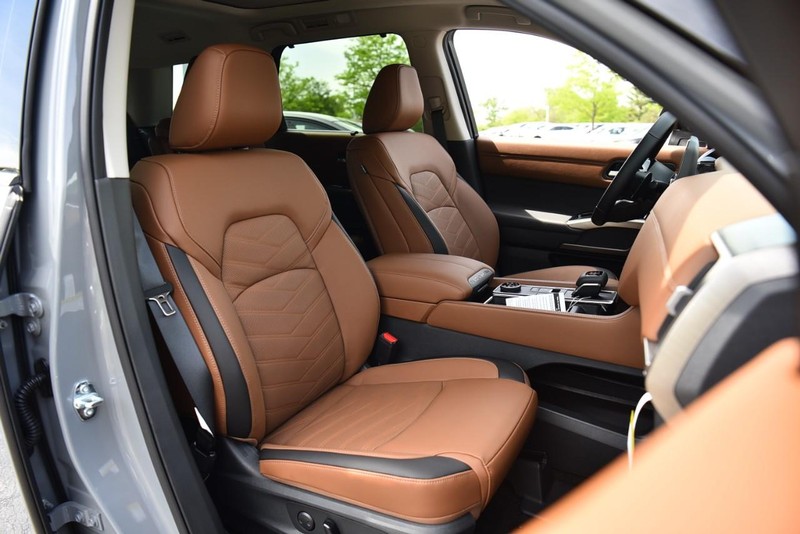 Nissan Pathfinder Vehicle Image 24