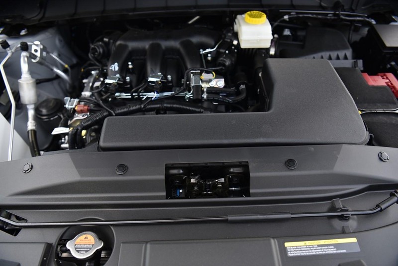 Nissan Pathfinder Vehicle Image 32